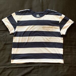 Time and Tru Women’s Striped Blue and White Short Sleeve T-Shirt w/ Pocket